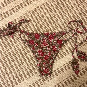 Benoa tunnels bottoms